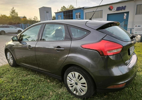 Ford Focus cena 35950 przebieg: 36000, rok produkcji 2015 z Mikołów małe 92